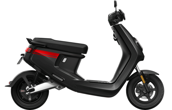 niu_mqi+sport_zwart_snorscooter_zijkant NIU MQi+ Sport, MQiPlus Sport Snorscooter in zwart met rode streep 25km uitvoering (M+ Sport)