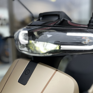 SuperSoco_Cux_Mat_Dark_Gold_Led_Koplamp