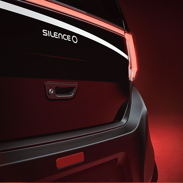 Silence_S04_Unico_achteruit_rij_camera